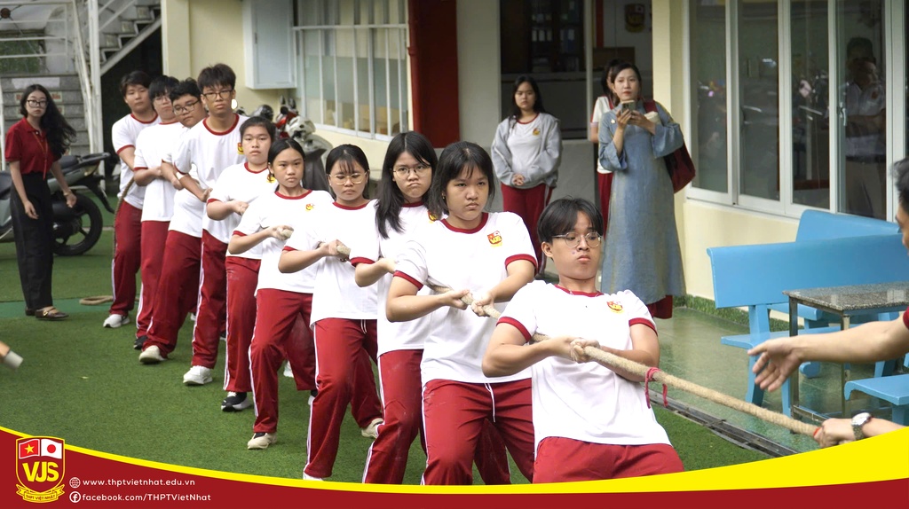 Giải bóng đá mini chào mừng năm học mới 2026-2027, THPT Việt Nhật khép lại đầy cảm xúc!