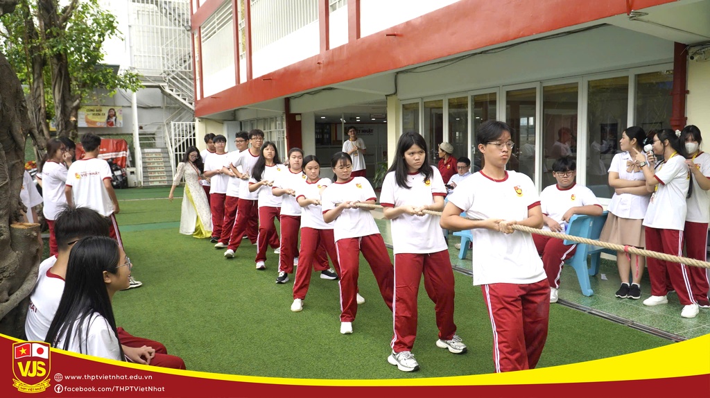 Giải bóng đá mini chào mừng năm học mới 2026-2027, THPT Việt Nhật khép lại đầy cảm xúc!
