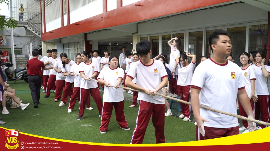 Giải bóng đá mini chào mừng năm học mới 2026-2027, THPT Việt Nhật khép lại đầy cảm xúc!