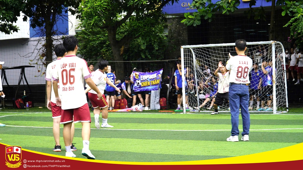 Giải bóng đá mini chào mừng năm học mới 2026-2027, THPT Việt Nhật khép lại đầy cảm xúc!