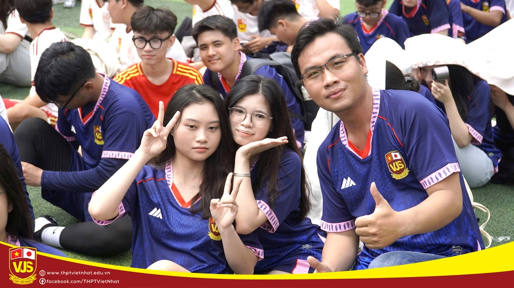 Giải bóng đá mini chào mừng năm học mới 2026-2027, THPT Việt Nhật khép lại đầy cảm xúc!