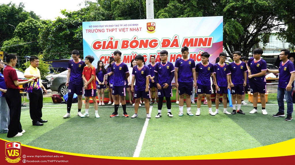 Giải bóng đá mini chào mừng năm học mới 2026-2027, THPT Việt Nhật khép lại đầy cảm xúc!