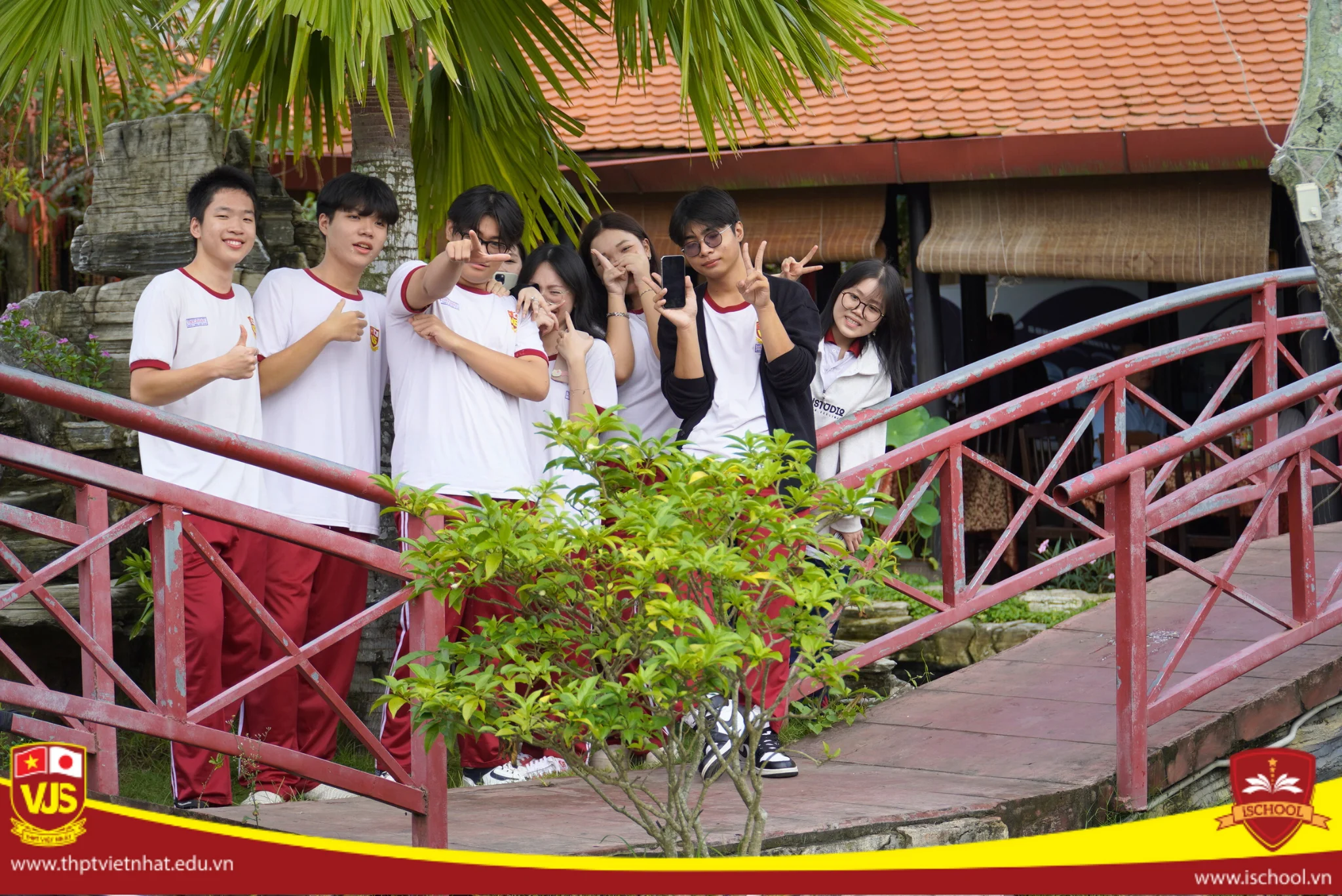 Hành Trình Thiện Nguyện Đầy Ý Nghĩa Của Học Sinh Trường THPT Việt Nhật Tại Làng Trẻ Em SOS Bến Tre