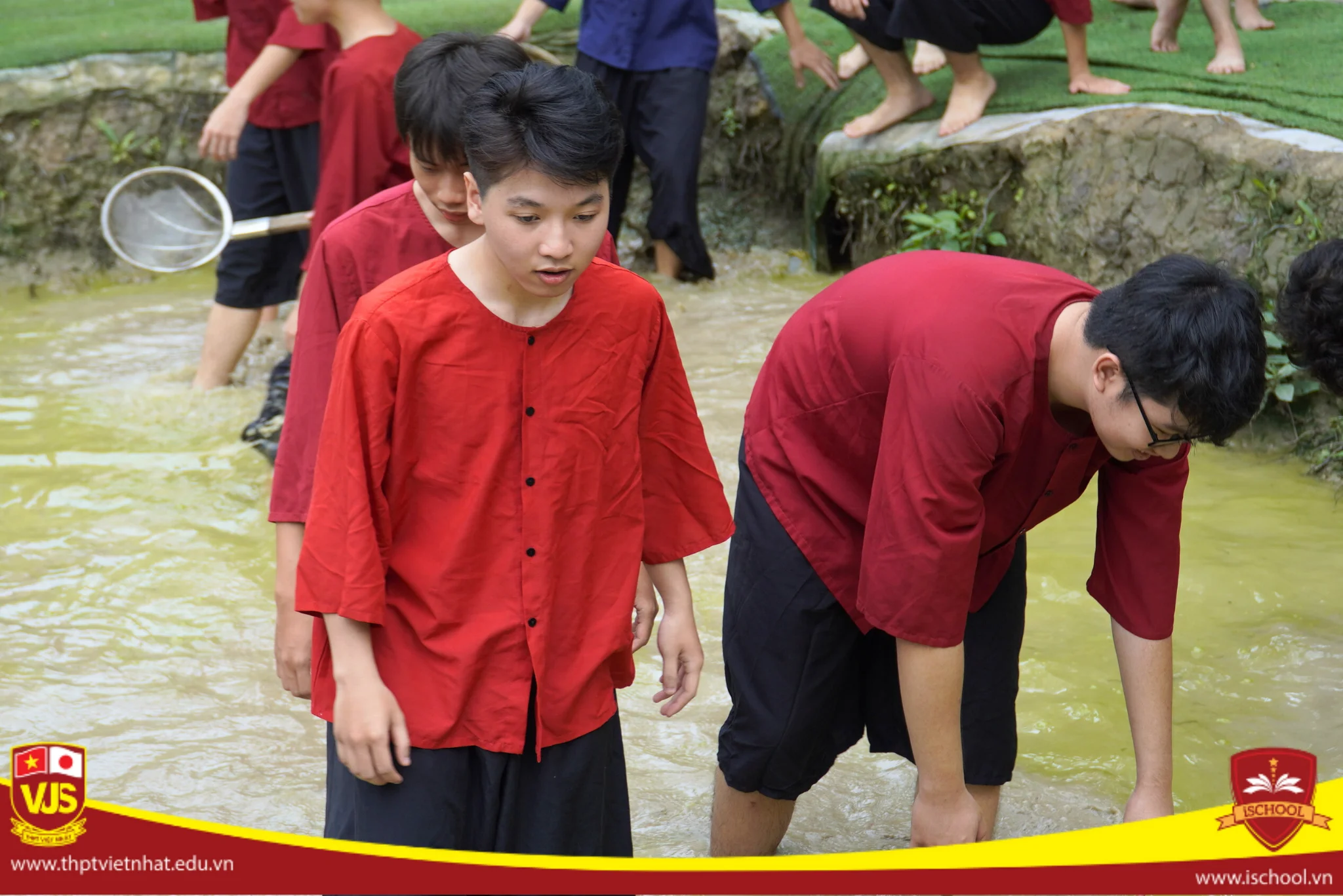 Hành Trình Thiện Nguyện Đầy Ý Nghĩa Của Học Sinh Trường THPT Việt Nhật Tại Làng Trẻ Em SOS Bến Tre