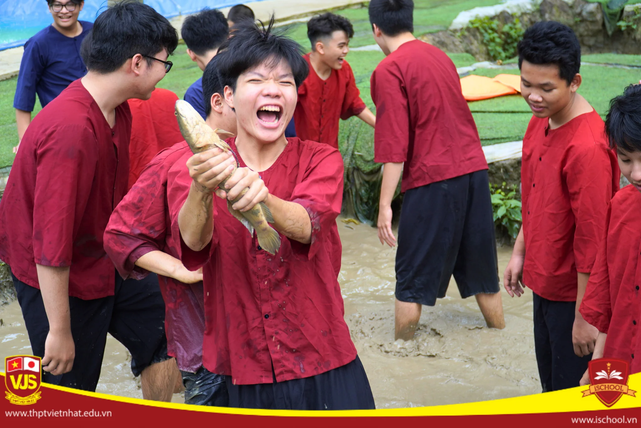 Hành Trình Thiện Nguyện Đầy Ý Nghĩa Của Học Sinh Trường THPT Việt Nhật Tại Làng Trẻ Em SOS Bến Tre