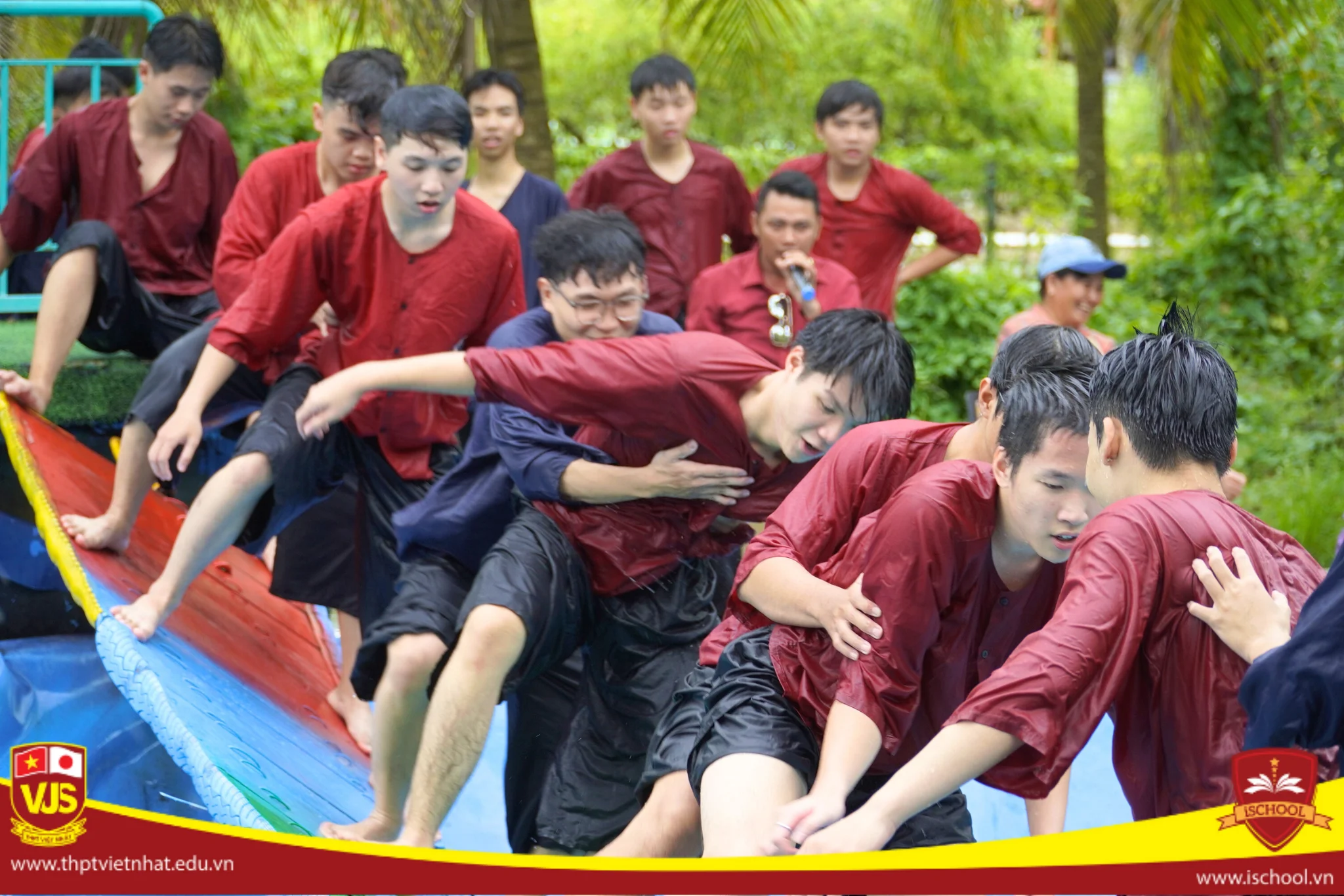 Hành Trình Thiện Nguyện Đầy Ý Nghĩa Của Học Sinh Trường THPT Việt Nhật Tại Làng Trẻ Em SOS Bến Tre