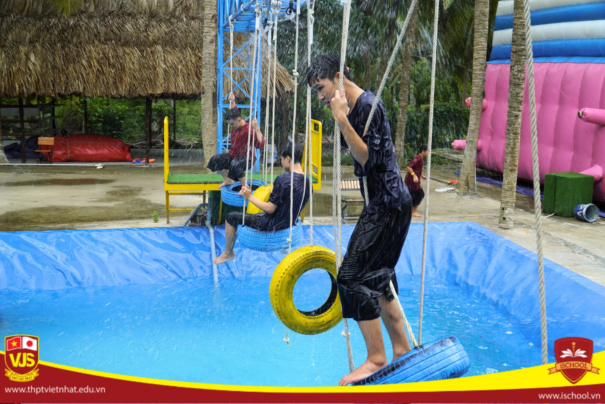 Hành Trình Thiện Nguyện Đầy Ý Nghĩa Của Học Sinh Trường THPT Việt Nhật Tại Làng Trẻ Em SOS Bến Tre