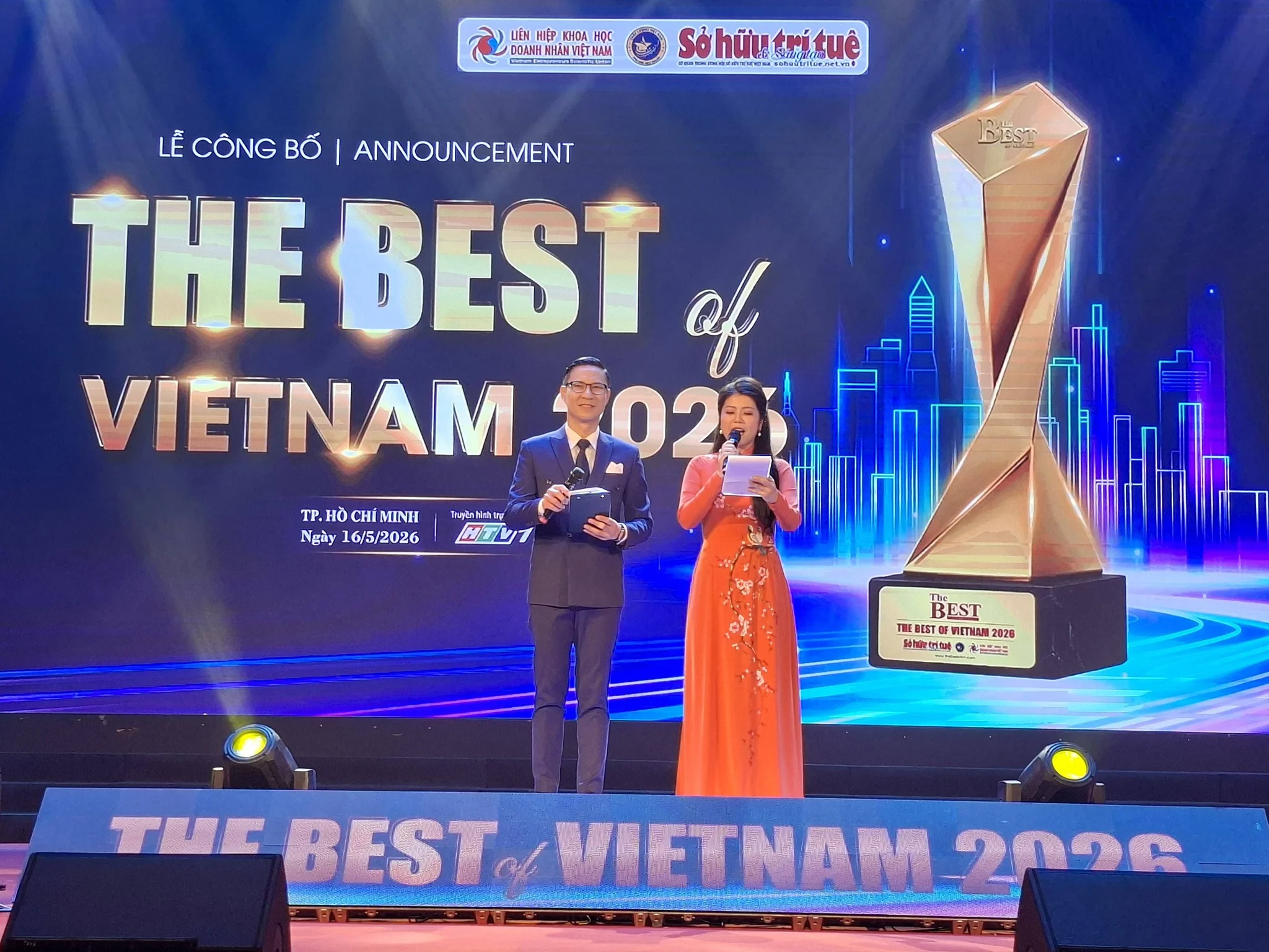 THPT Việt Nhật - giải thưởng top “trường nội trú - bán trú tốt nhất năm 2026
