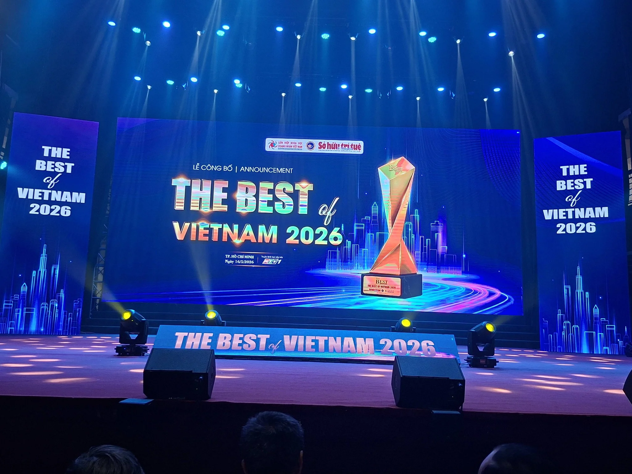 THPT Việt Nhật - giải thưởng top “trường nội trú - bán trú tốt nhất năm 2026