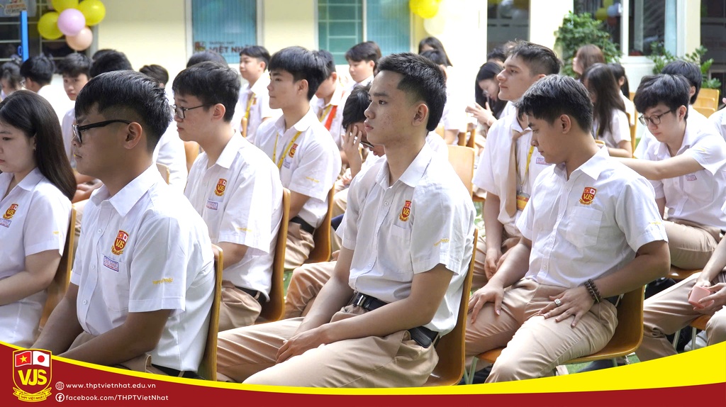 Trường THPT Việt Nhật hòa chung không khí cả nước chào đón Lễ khai giảng năm học 2026 – 2027