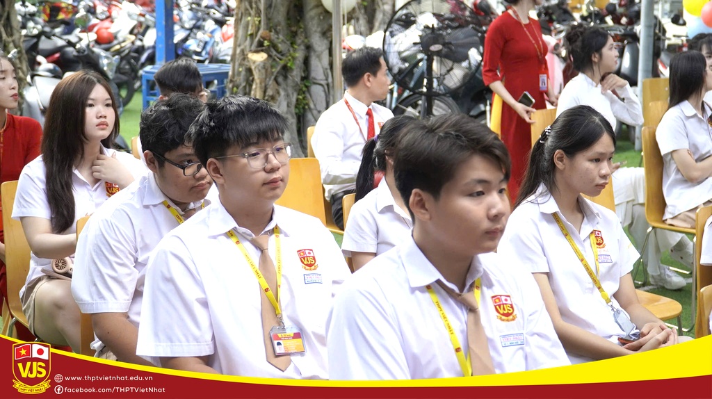 Trường THPT Việt Nhật hòa chung không khí cả nước chào đón Lễ khai giảng năm học 2026 – 2027