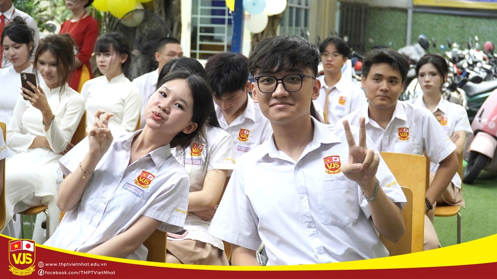 Trường THPT Việt Nhật hòa chung không khí cả nước chào đón Lễ khai giảng năm học 2026 – 2027