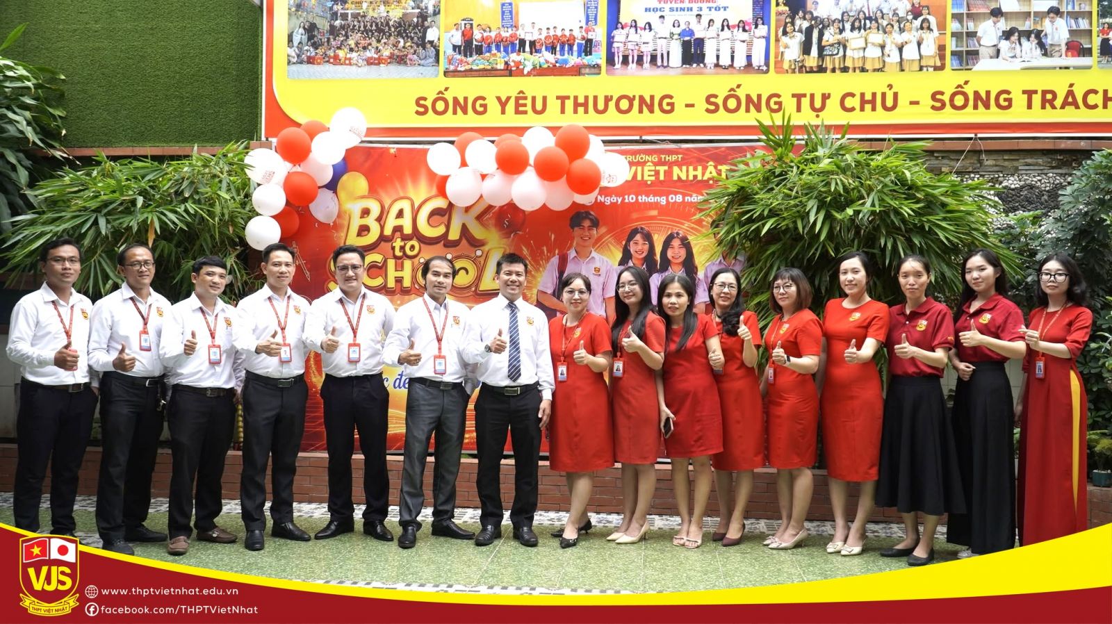 Rộn ràng ngày trở lại trường – chào năm học mới tại thpt việt 