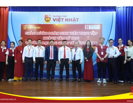 Chào đón sinh viên Tâm lý học Trường Đại học Quốc tế Hồng Bàng (HIU) thực tập tại THPT Việt Nhật